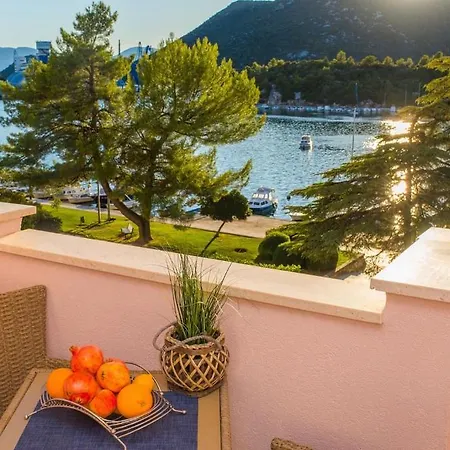 Karlo - Grad Ploce, Croatia Appartement *